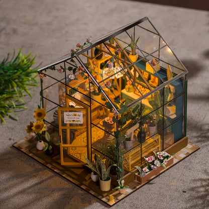 Tiny Greenhouse DIY Kit